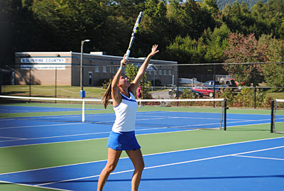 Alivia Livesay returns a shot during Wednesday's play.